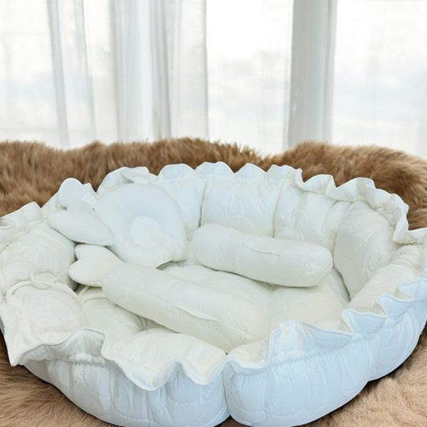 Round Bed Royal White