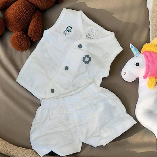 Jabala & Shorts Dr Leo Muslin Sleeve Less White